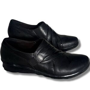 Clarks Women's Hope Roxanne Slip-On Size 5